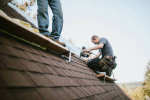 Local Roofers in Ellwood City, PA